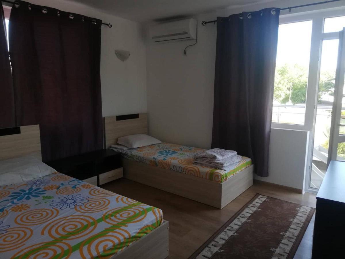 Къща За Гости "Пердика" Hotel Obzor Eksteriør billede