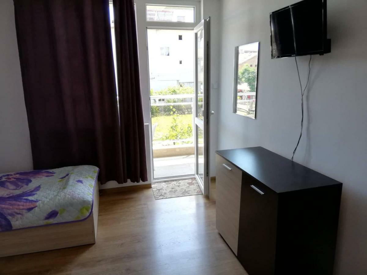 Къща За Гости "Пердика" Hotel Obzor Eksteriør billede