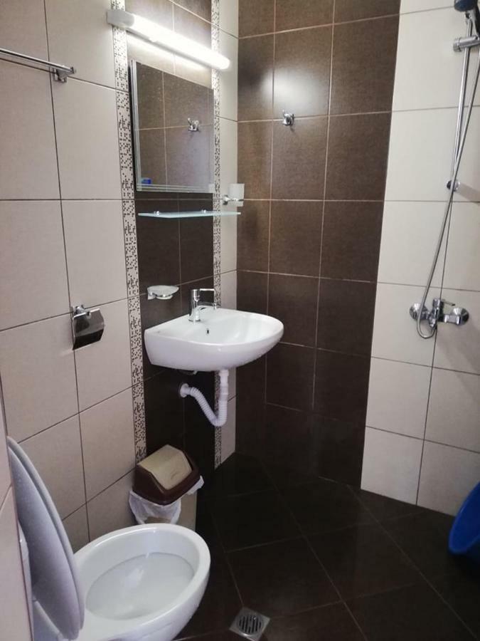 Къща За Гости "Пердика" Hotel Obzor Eksteriør billede